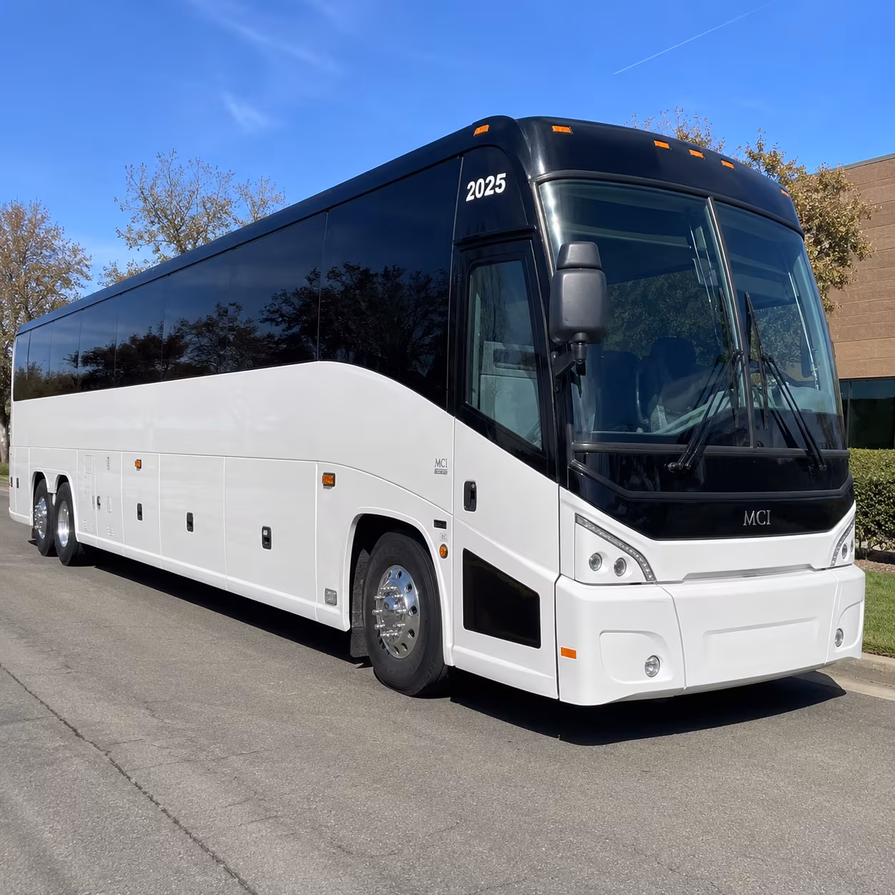 contraband days and mardi gras group shuttle buses in lake charles